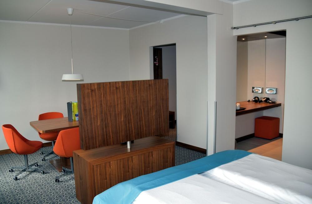Park By Radisson Airport Hotel 3*