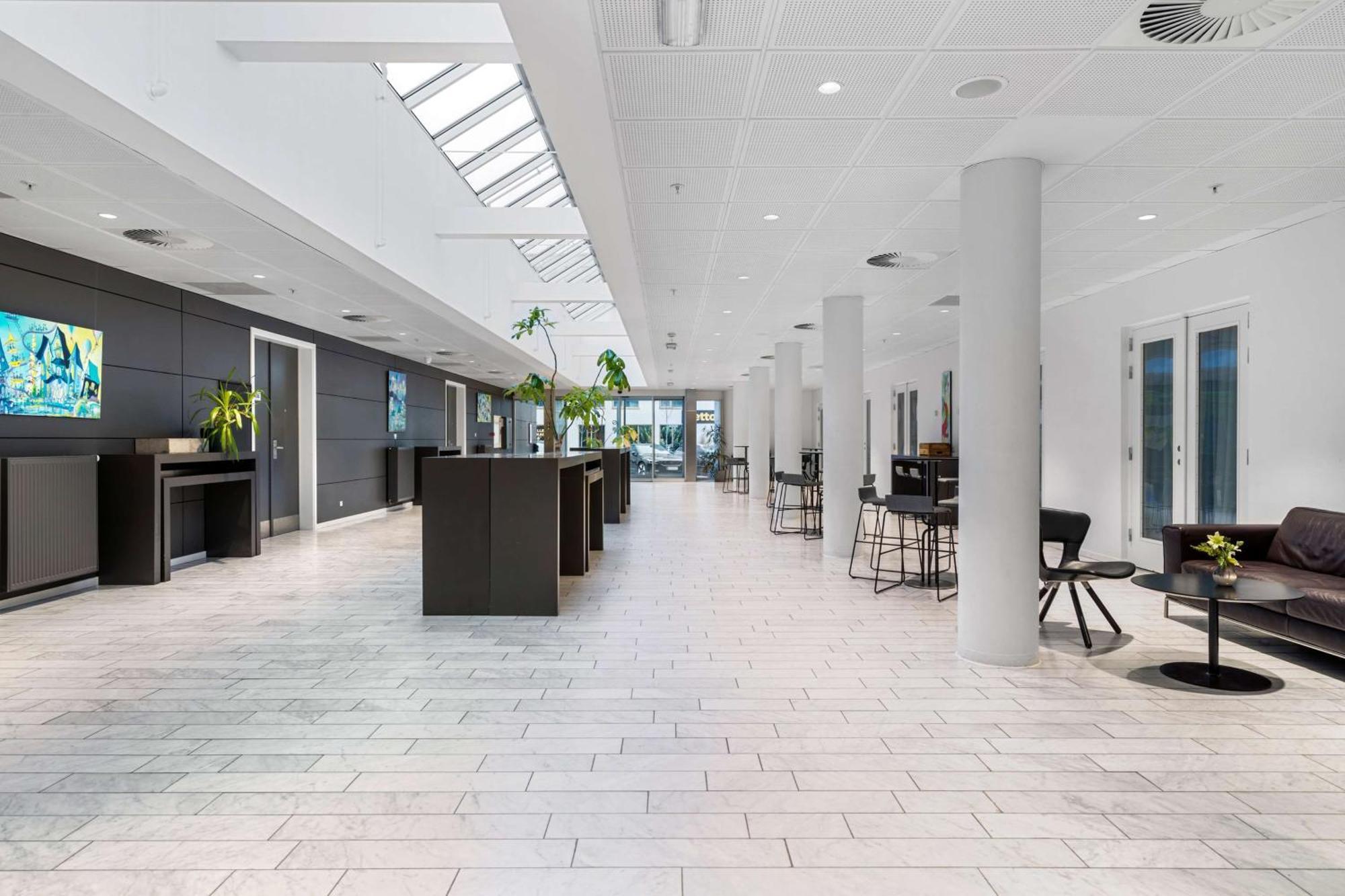 Hotel Park By Radisson Airport