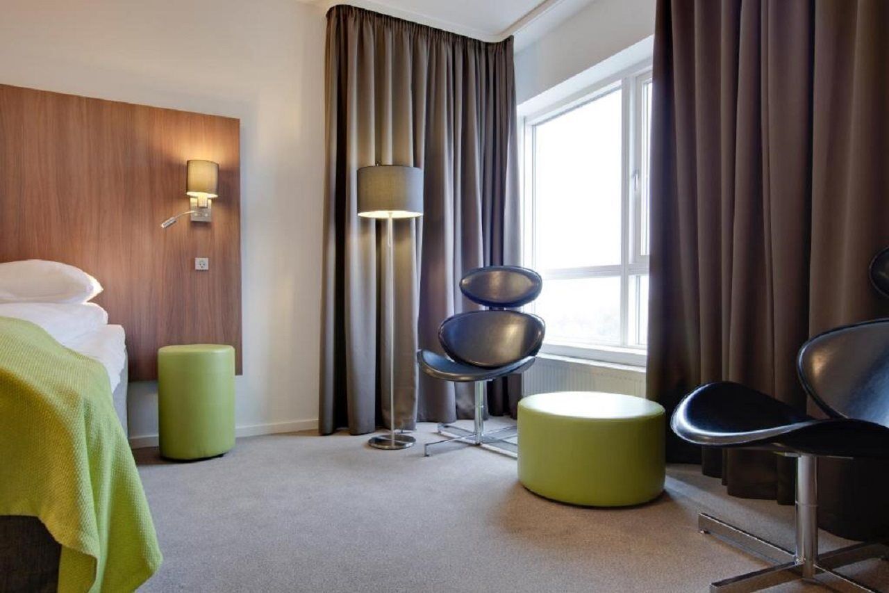 Park By Radisson Airport Hotel